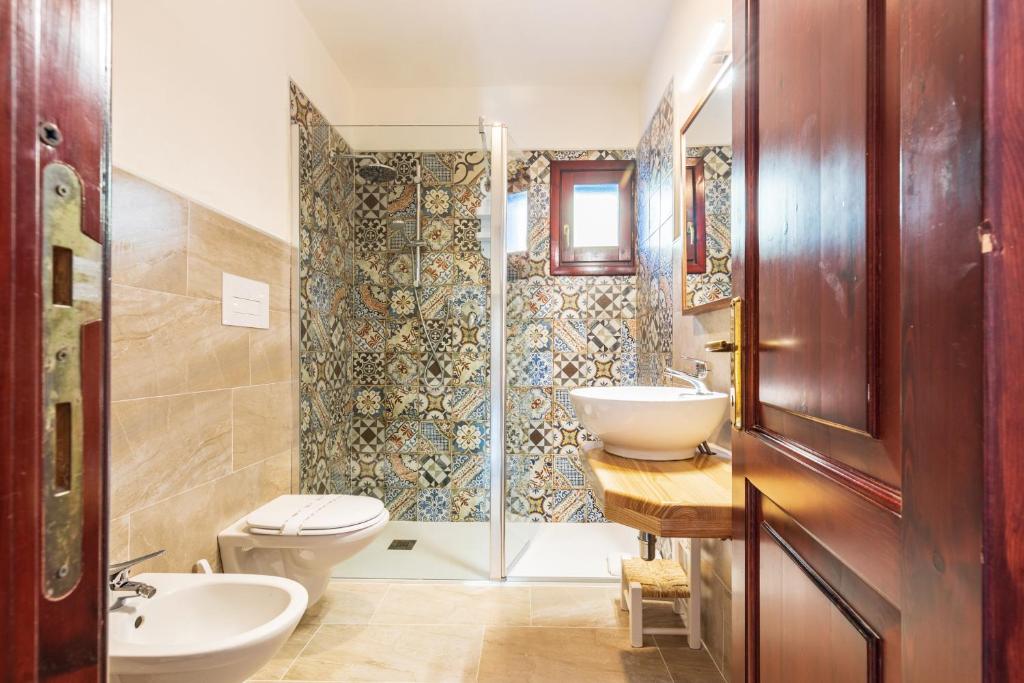 Koupelna v ubytování Hotel S'Ortale con Parcheggio interno e Ristorante all'aperto
