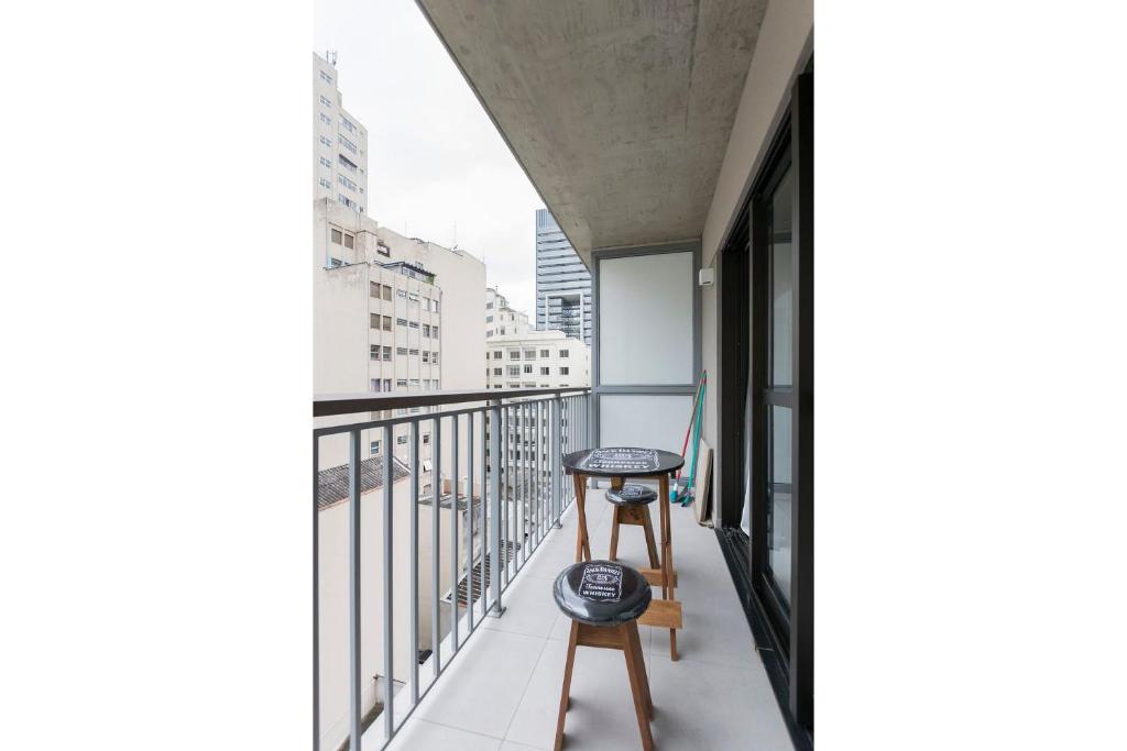  AP C/INFINITY POOL LARGO DO AROUCHE CD711