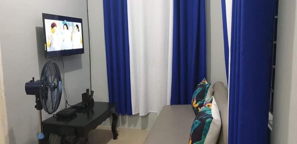 TV a/nebo společenská místnost v ubytování Apple Transient House