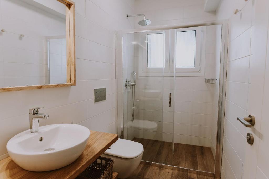 ERIEL Boutique Apartments - 5