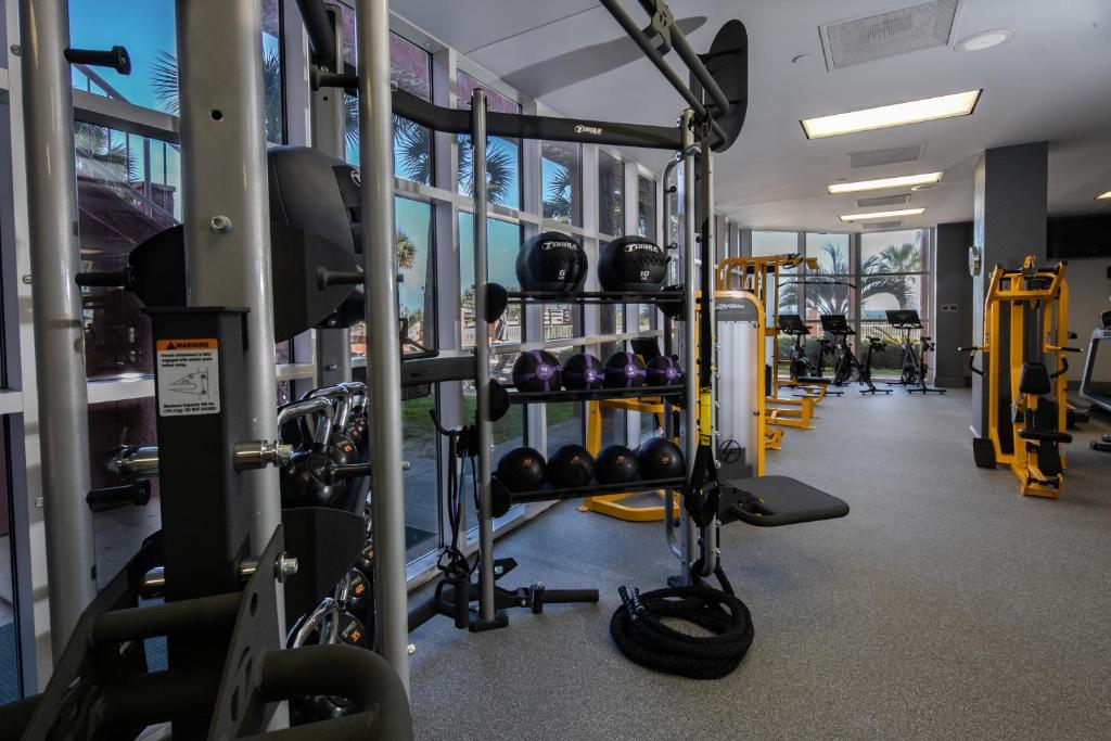 Fitness centrum a/nebo fitness zařízení v ubytování Perdido Beach Resort