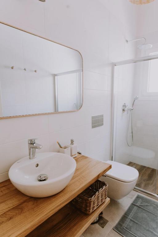 ERIEL Boutique Apartments - 10