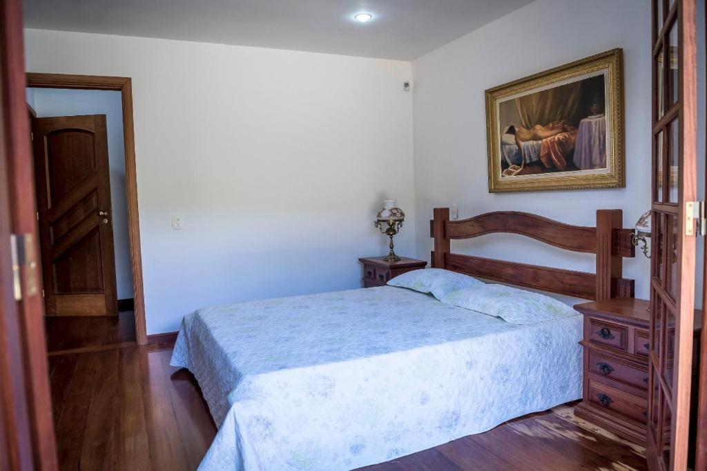  Casa Linda em Teresopolis com pomar de frutas