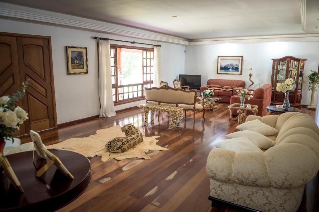  Casa Linda em Teresopolis com pomar de frutas
