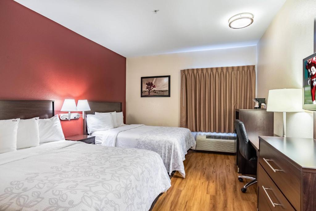 Red Roof Inn PLUS+ Tempe - Phoenix Airport photo