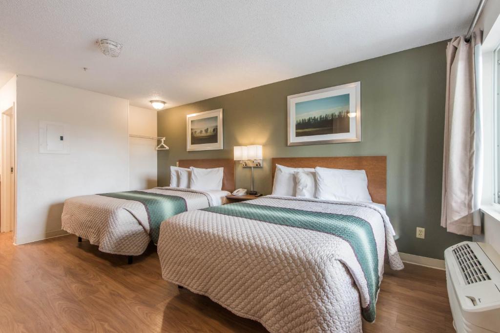 HomeTowne Studios by Red Roof Fort Lauderdale - Chambre Studio Avec Deux Lits Queen Non-Fumeurs