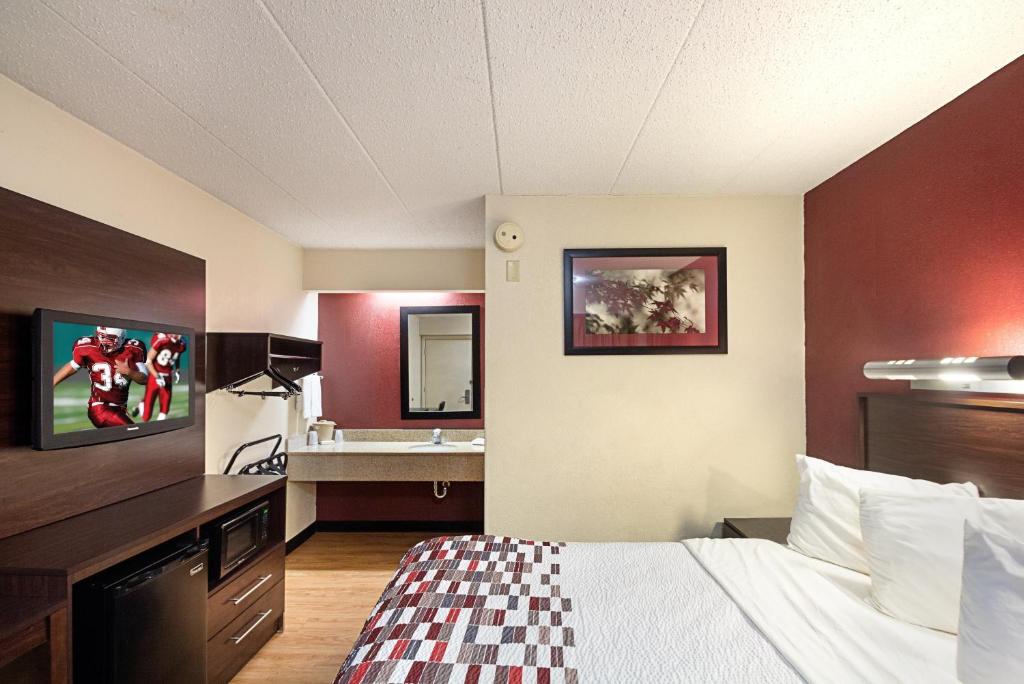 Red Roof Inn Madison, WI - Habitación Deluxe Con Cama King Libre De Humo