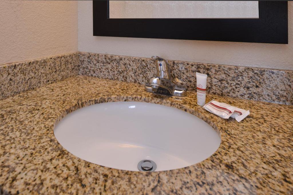 Fotografie z fotogalerie ubytování Red Roof Inn Champaign - University v destinaci Champaign