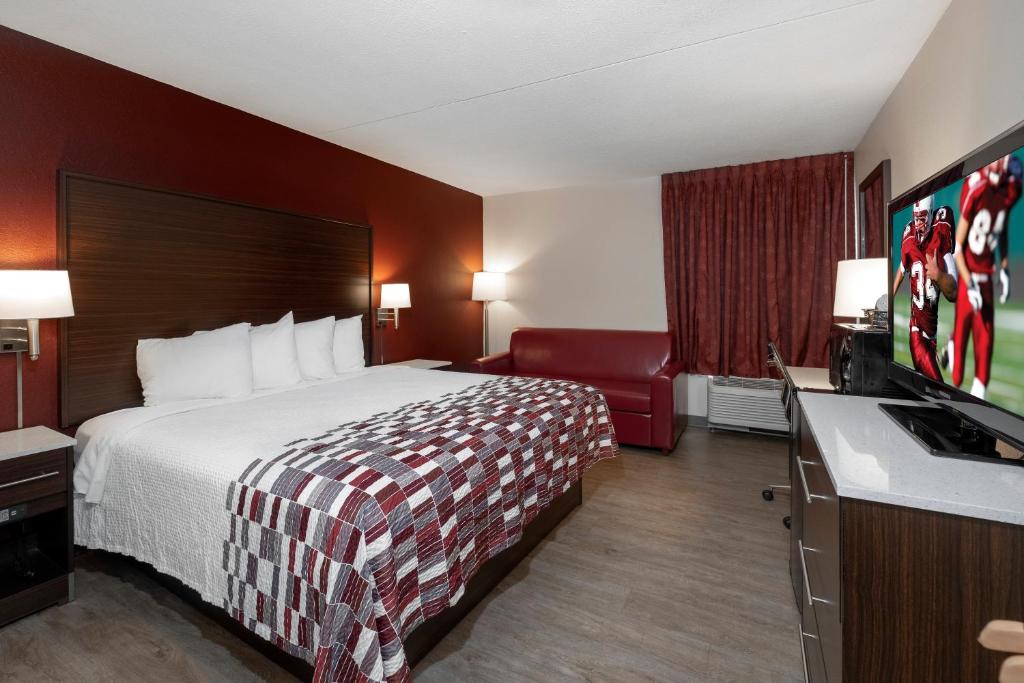 Red Roof Inn Leesburg, VA - Superior King Oda Sigara İçilmez
