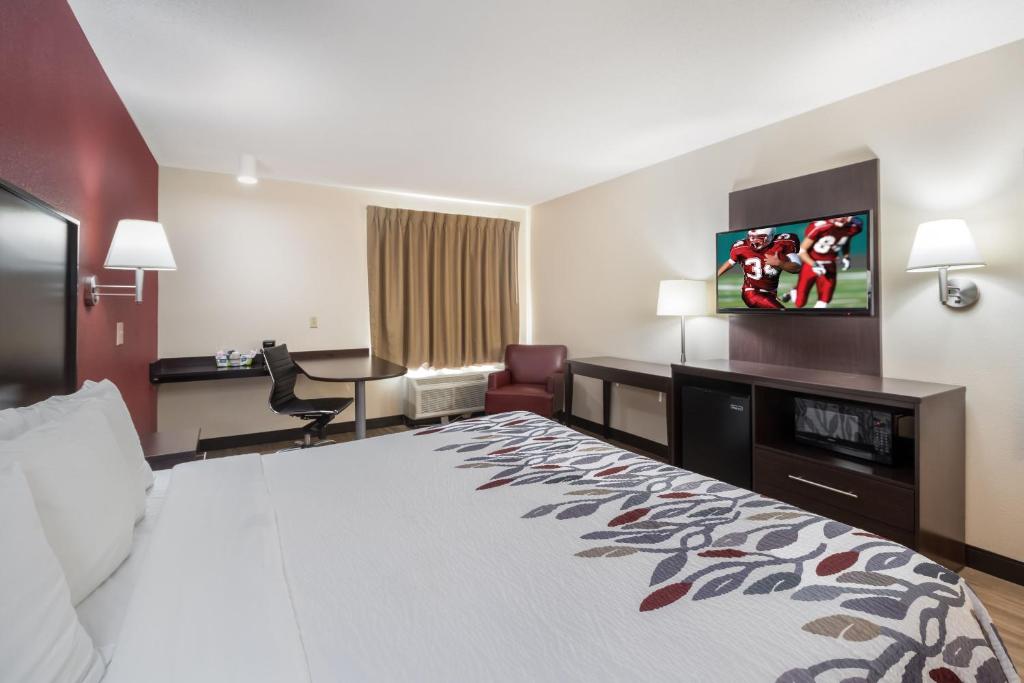 Red Roof Inn Murfreesboro - Room Roi Supérieur Non-fumeur