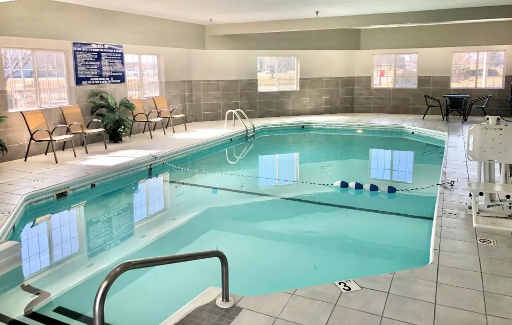 Red Roof Inn & Suites Omaha - Council Bluffs in Council Bluffs