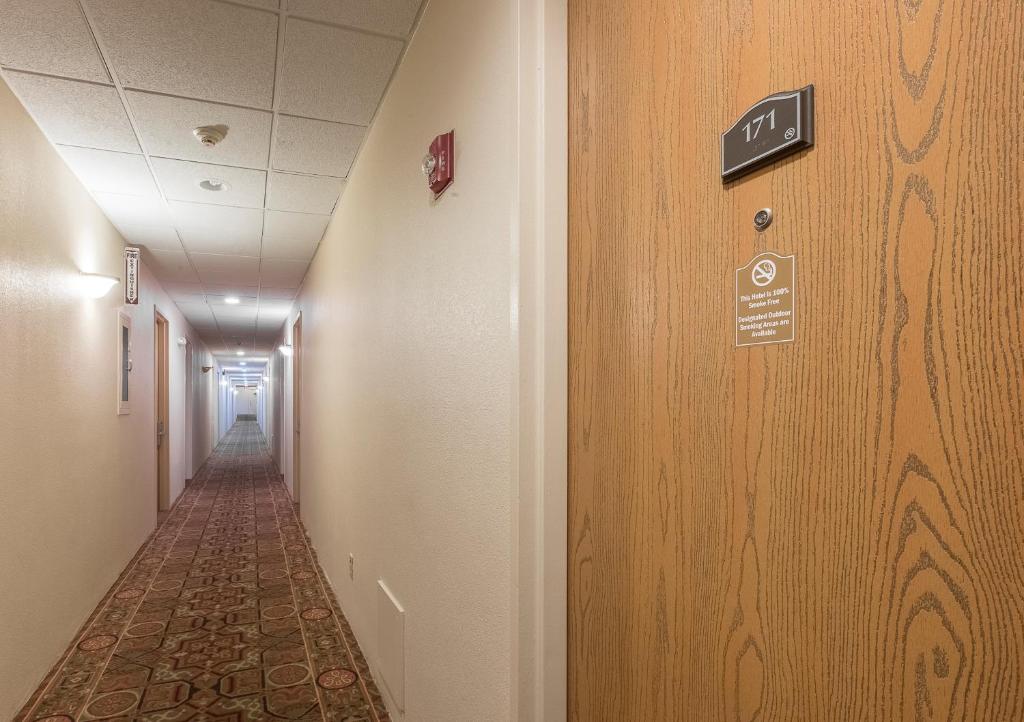 Fotografie z fotogalerie ubytování Red Roof Inn & Suites Mt Holly - McGuire AFB v destinaci Westampton Township
