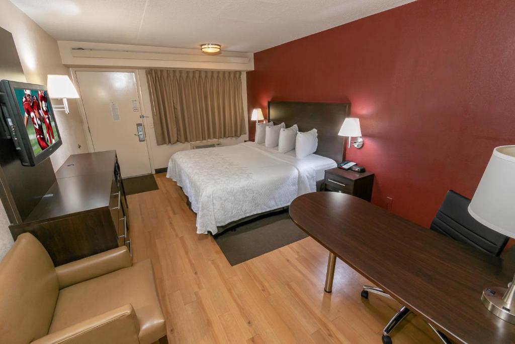 Red Roof Inn PLUS+ Washington DC - Alexandria - Superior King Room Libre De Humo