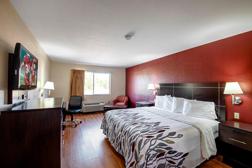 Red Roof Inn San Marcos photo