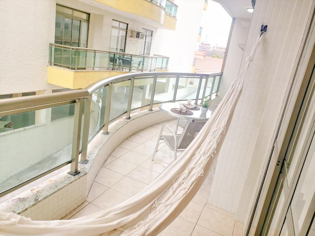  Lindo e seguro apartamento na Praia do Forte!