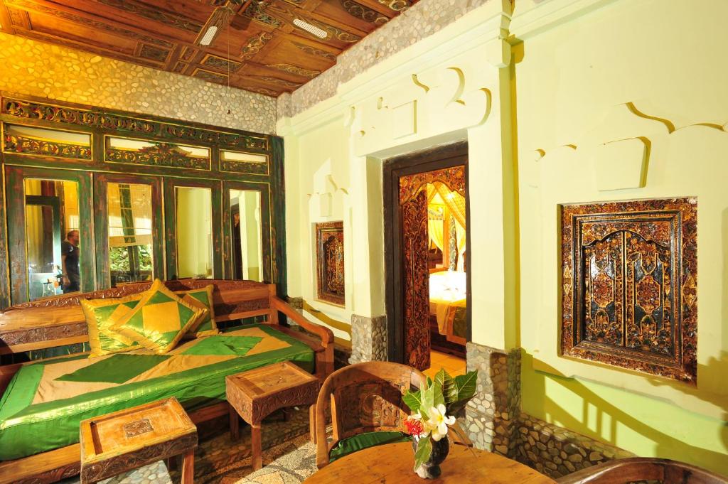 Hotel Pondok Sari Beach & SPA Resort - ファミリー バンガロー