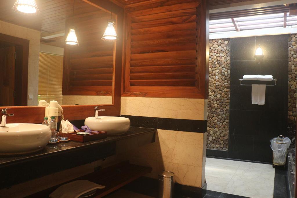 Koupelna v ubytování Try Palace Resort Kep