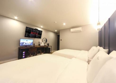 The Stone Bridge Hotel Sasang - Business Twin Room