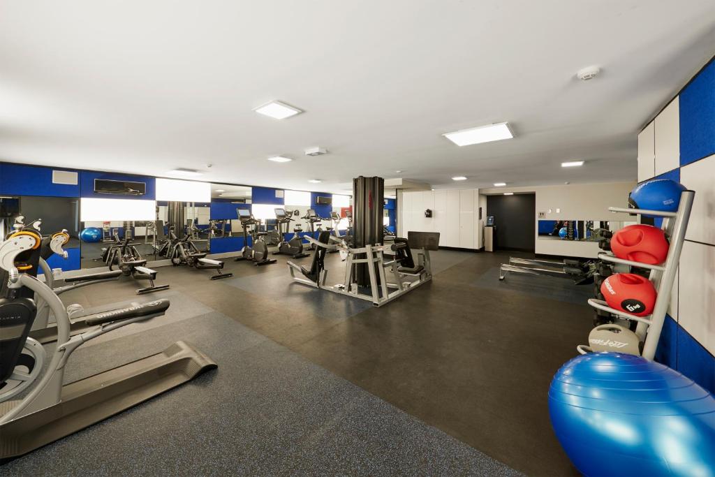 Fitness centrum a/nebo fitness zařízení v ubytování RACV Hobart Hotel