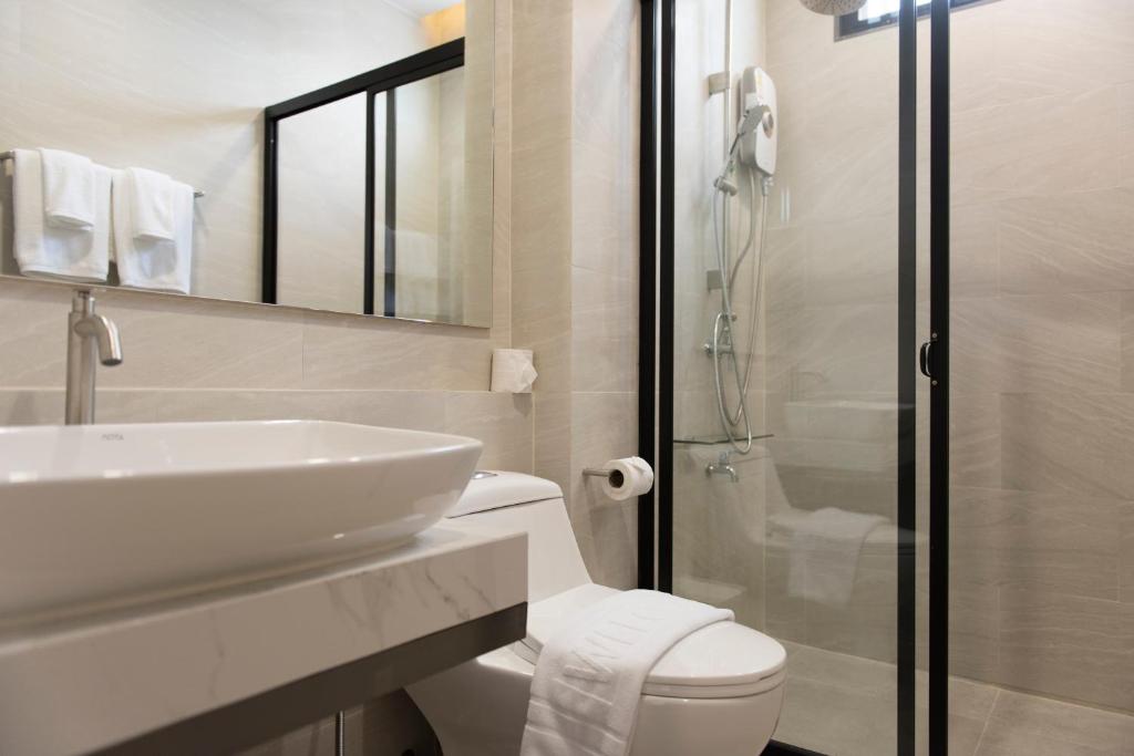 Koupelna v ubytování Qlosest Hotel