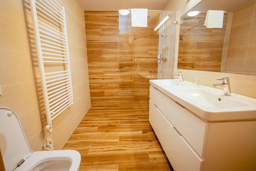 Garni Hotel DOCK Bratislava - Resim 23