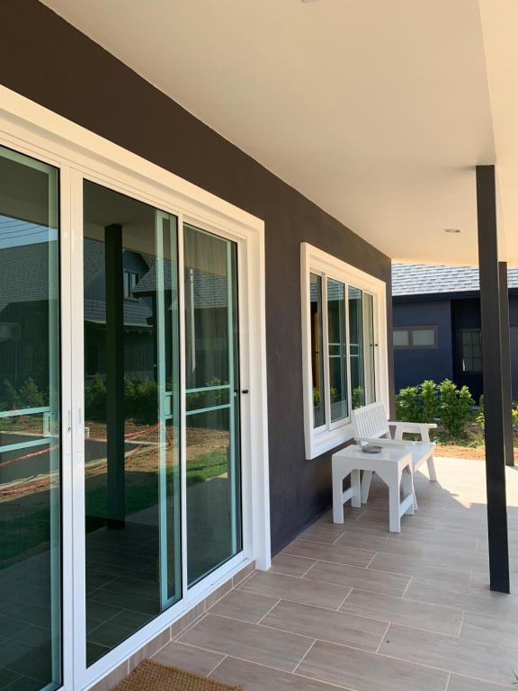 Patio nebo venkovní prostory v ubytování The Barn Hua Hin