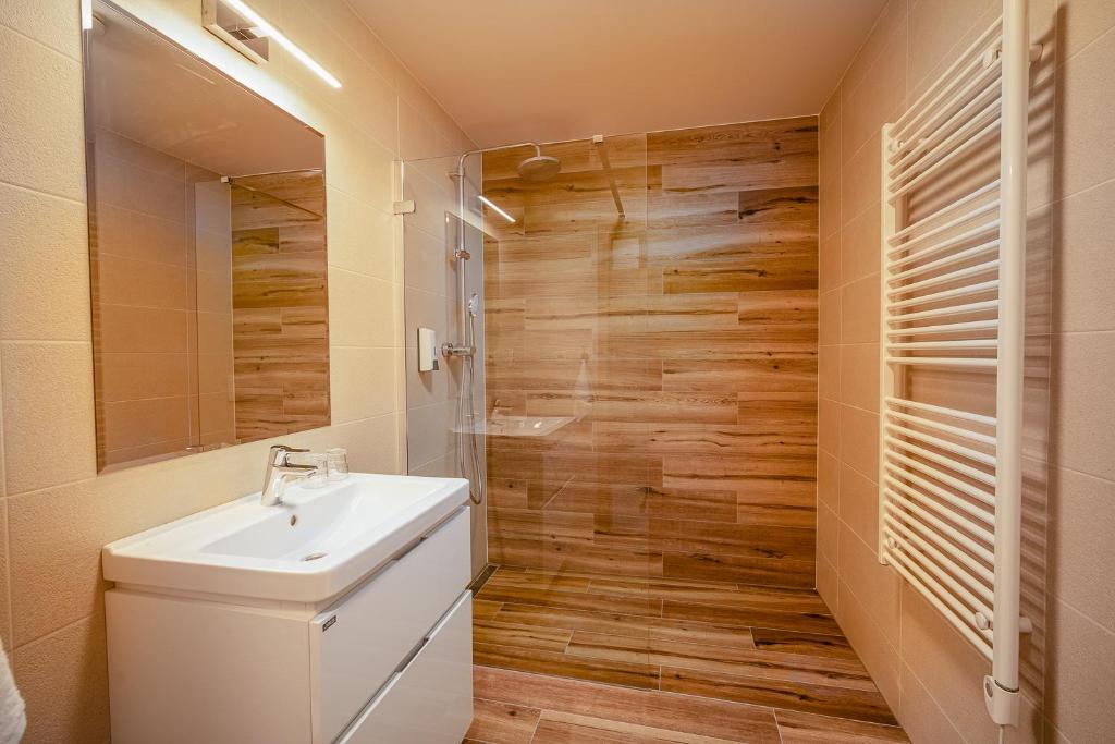 Garni Hotel DOCK Bratislava - Resim 31