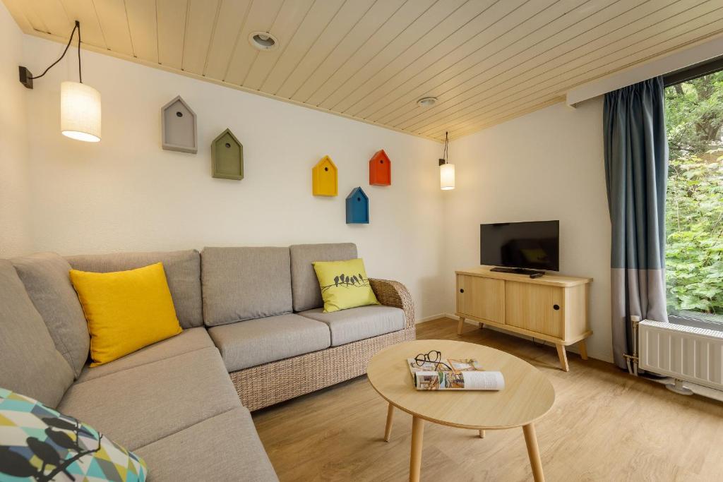 TV a/nebo společenská místnost v ubytování Center Parcs De Eemhof