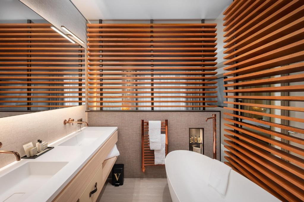 Koupelna v ubytování Hotel Vatel 4* Superior