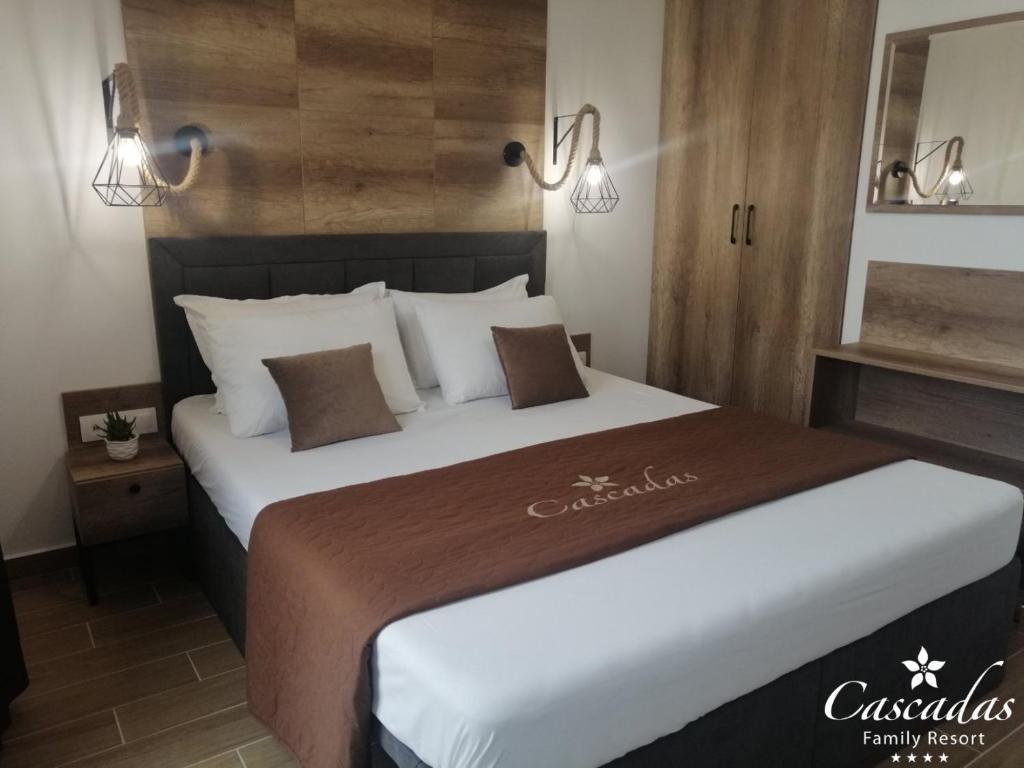 Cascadas Family Resort - 