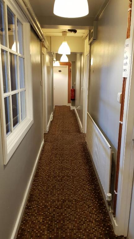 Hour Glass Hotel - Resim 40