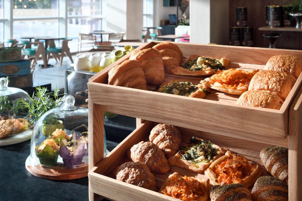 Holiday Inn & Suites - Dubai Festival City by IHG - Resim 42