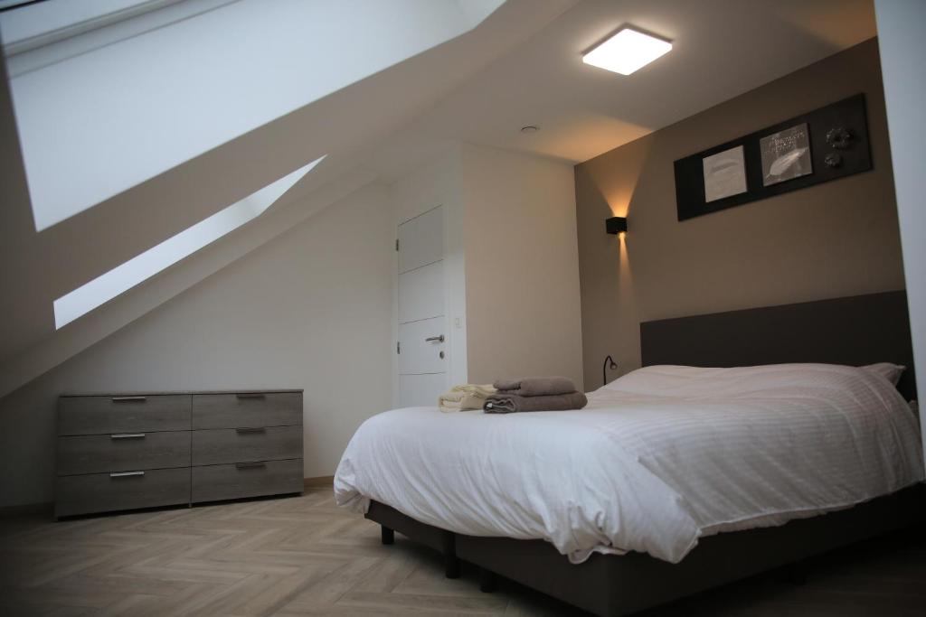 Durbuy House - Double Room With Private Bathroom