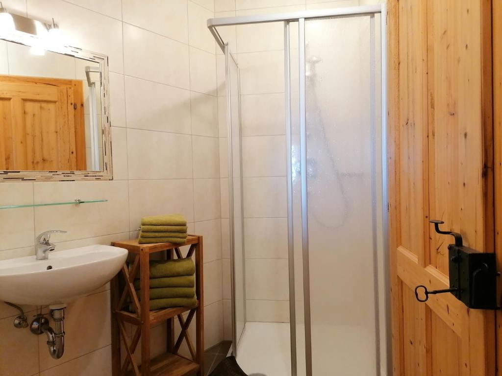 Koupelna v ubytování Bifeis Hütte