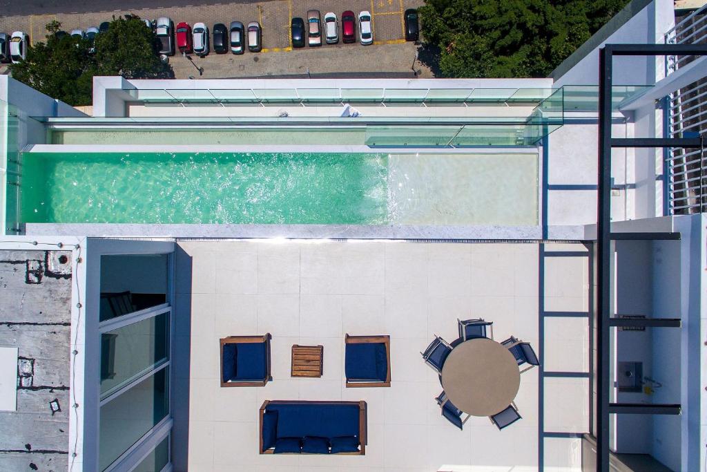  Incrivel cobertura triplex de 6 quartos frente mar em Copacabana