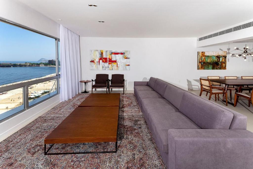  Incrivel cobertura triplex de 6 quartos frente mar em Copacabana