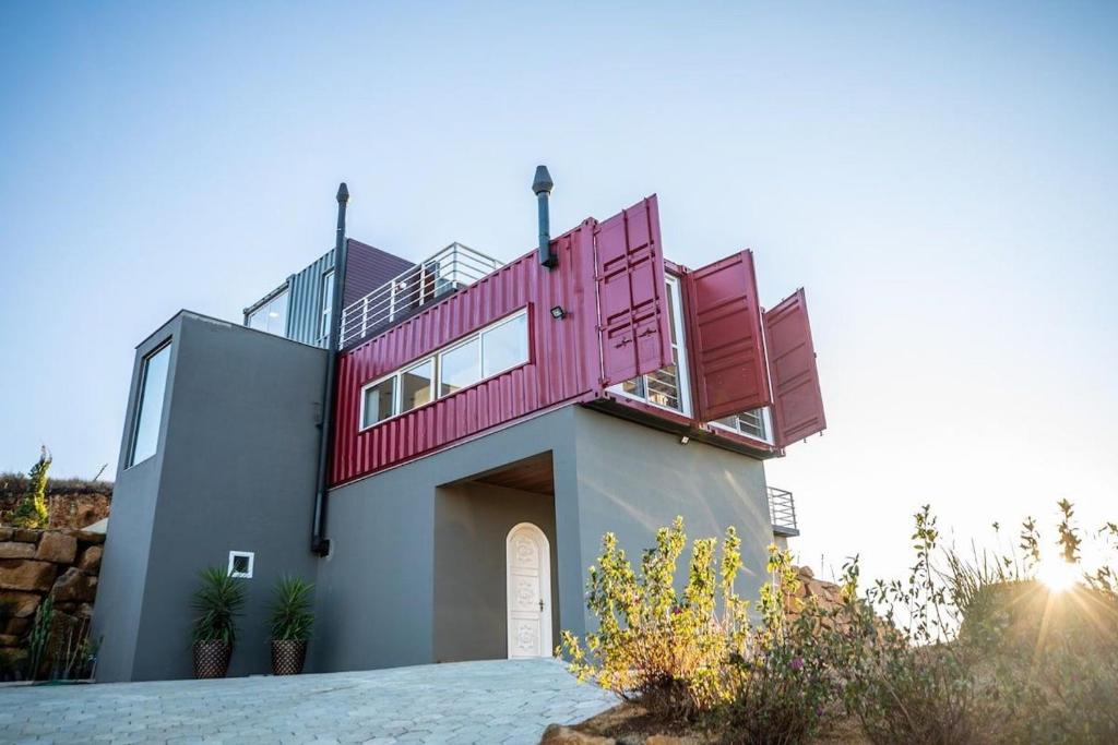  Casa Contêiner Alto Luxo