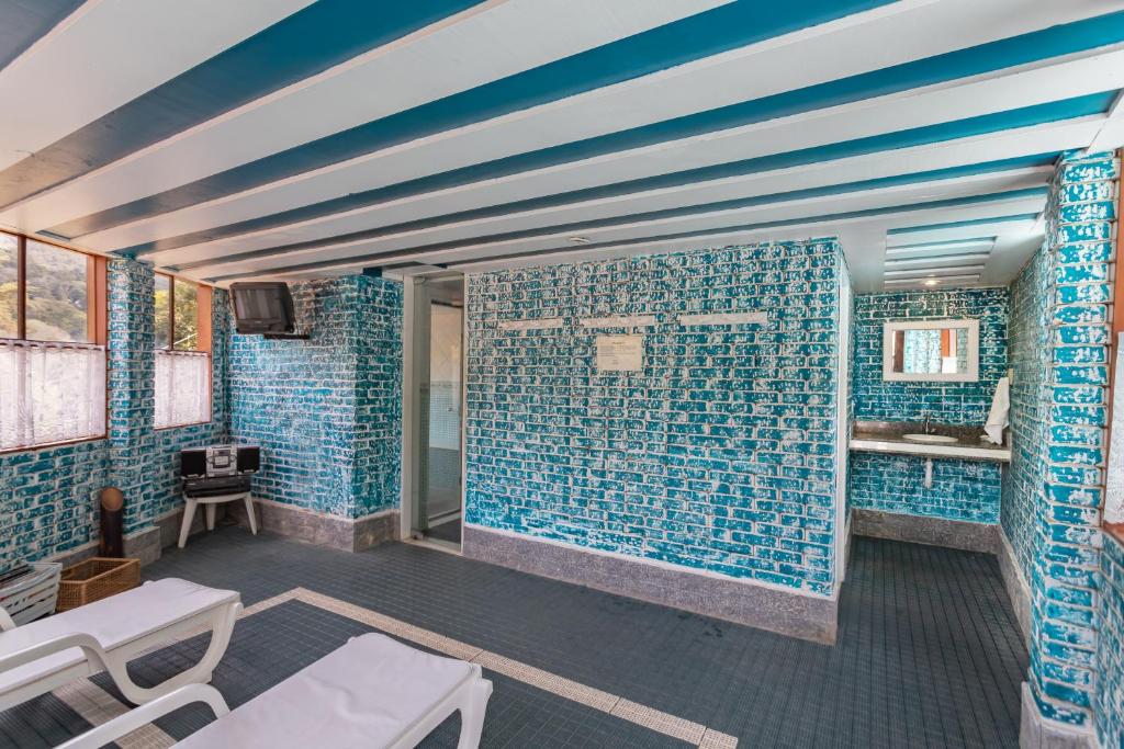  VOA Wood House