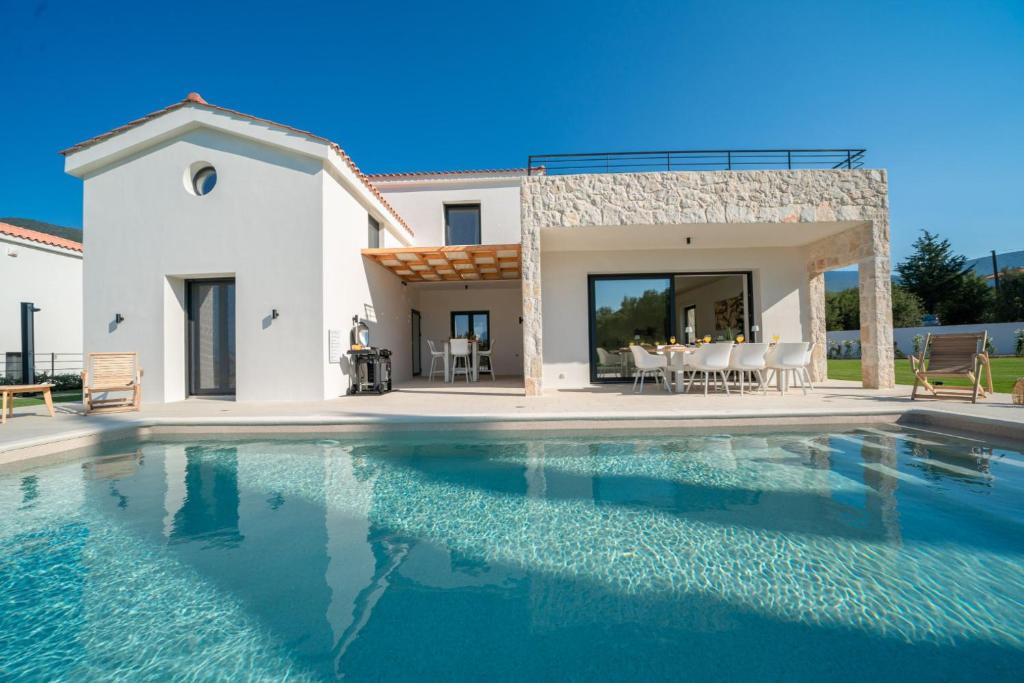 Ionian Trilogy Luxury Villas - Villa Deluxe