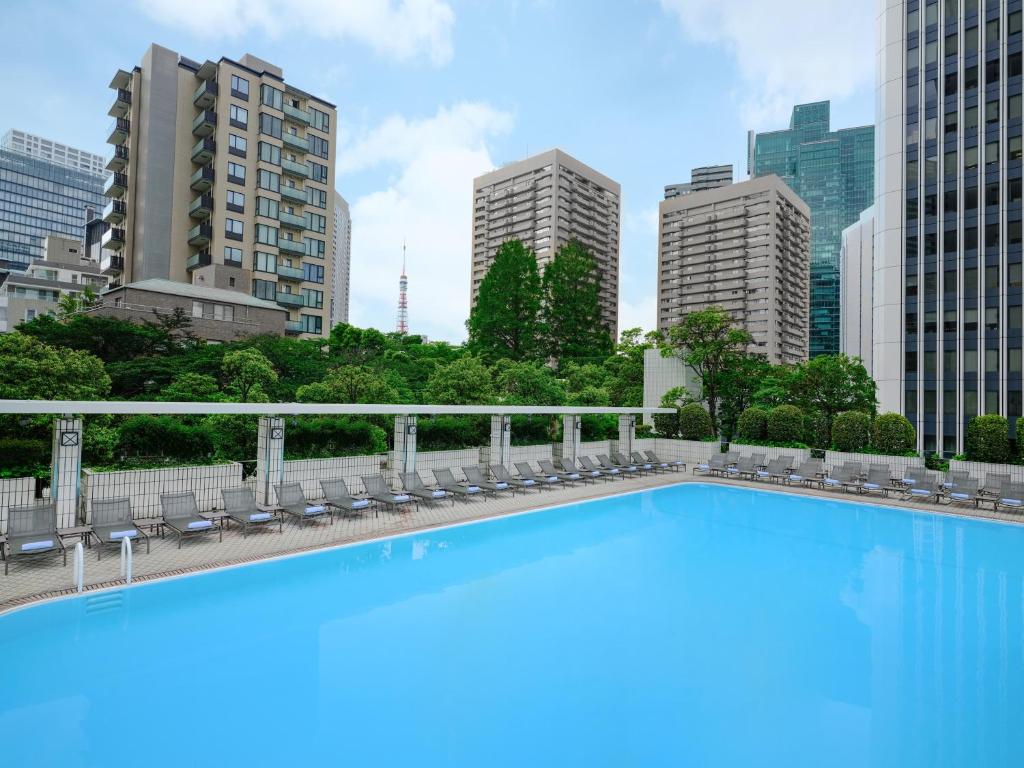 Bazén v ubytování ANA InterContinental Tokyo by IHG nebo v jeho okolí