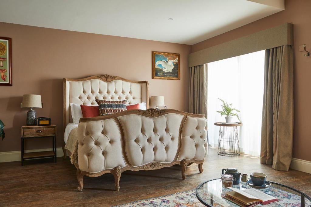 The Swan Inn - 