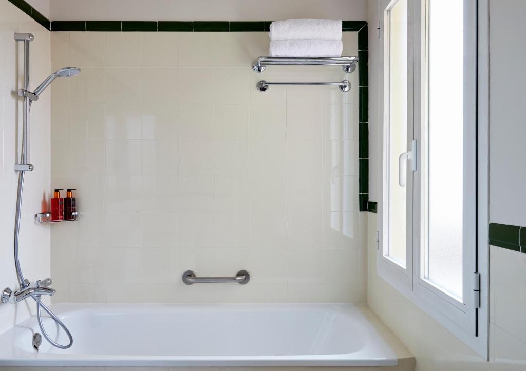 Hotel Indigo Madrid - Princesa by IHG - Resim 45