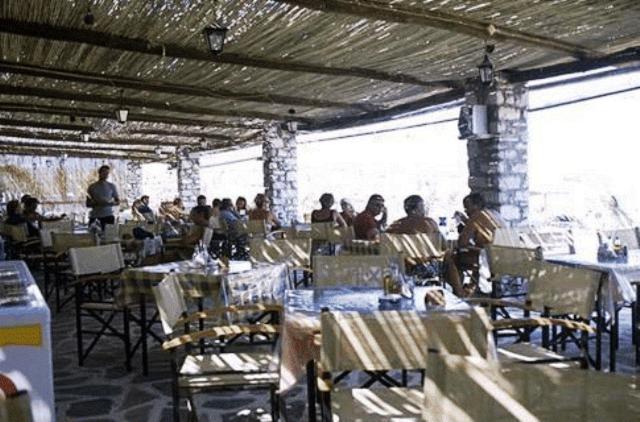Restaurace v ubytování Surfing Beach Huts