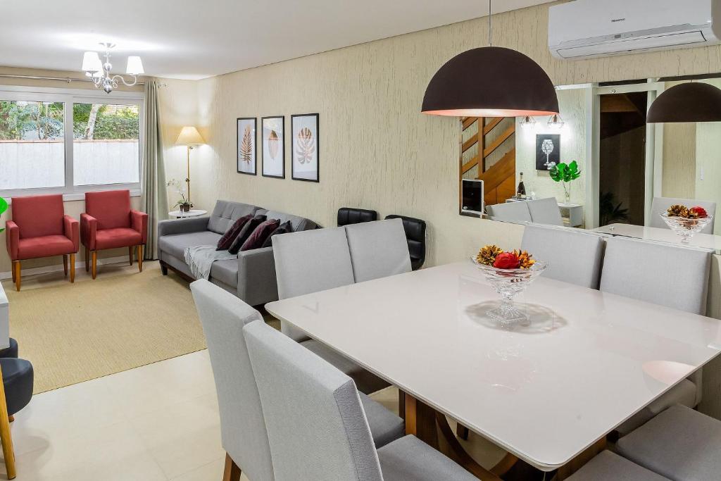  Casa Luxuosa 4D em Condomínio Particular - Canela