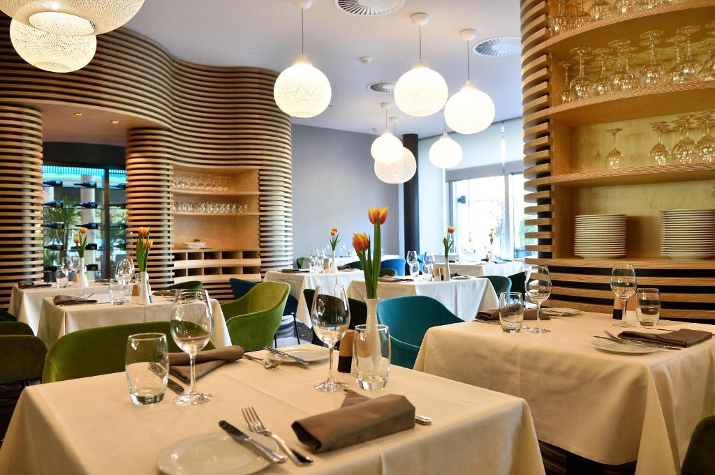Restaurace v ubytování Hotel Vatel 4* Superior