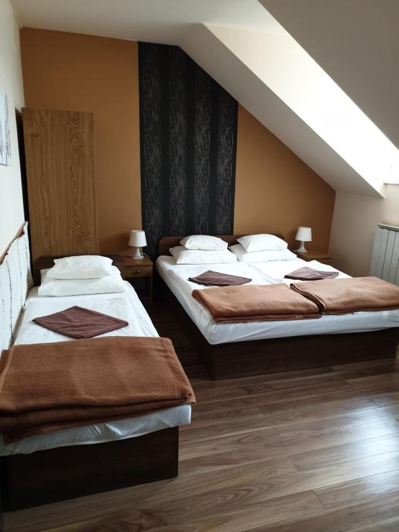 Kastélykert Fogadó - Resim 13