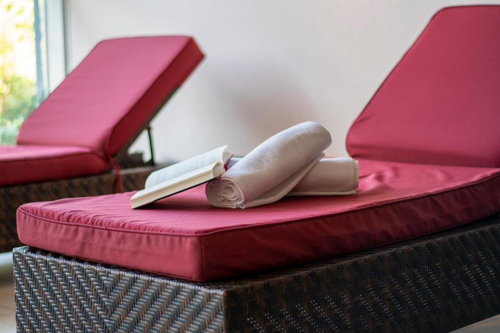 Un lugar para sentarse en Vitalhotel Quellengarten - Bed & Breakfast