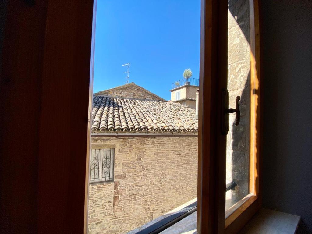 Hotel La Fortezza - Resim 17