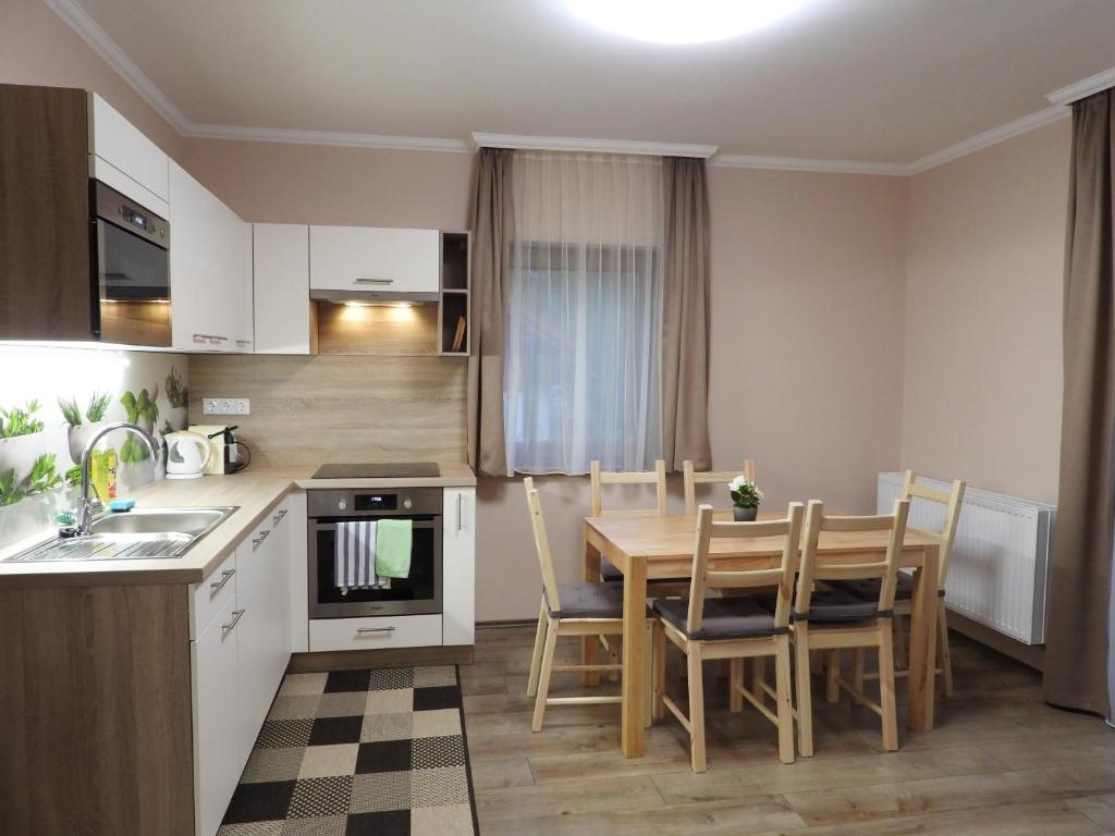 Nockalm Cottage - 16