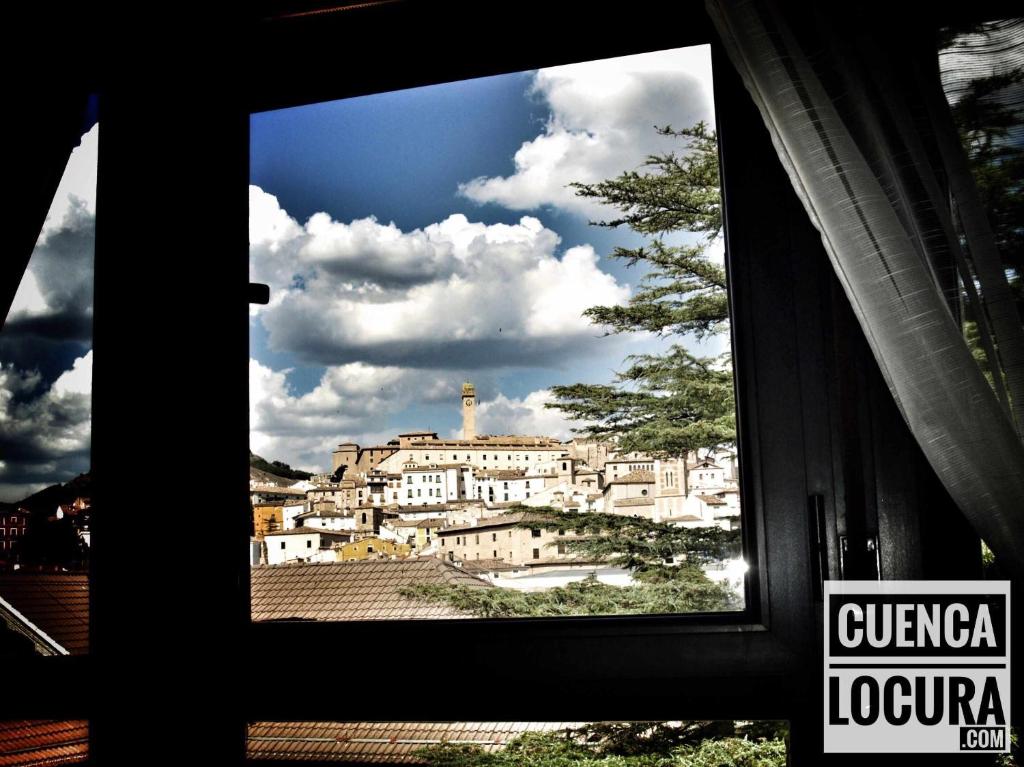 - une vue sur la ville depuis la fenêtre dans l'établissement CuencaLocura En pleno centro Parking opcional precio a parte, à Cuenca
